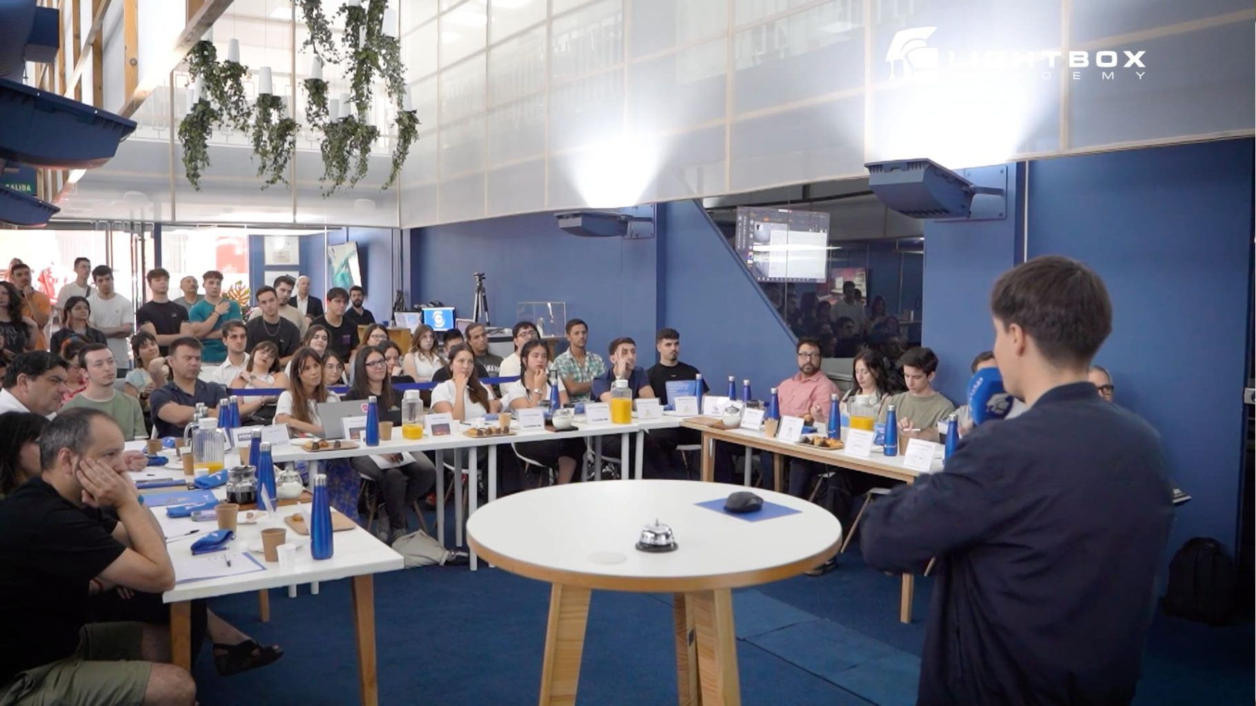 Elevator Pitch, Feria De Empleo Lightbox Academy. Empresas Viendo A Alumno