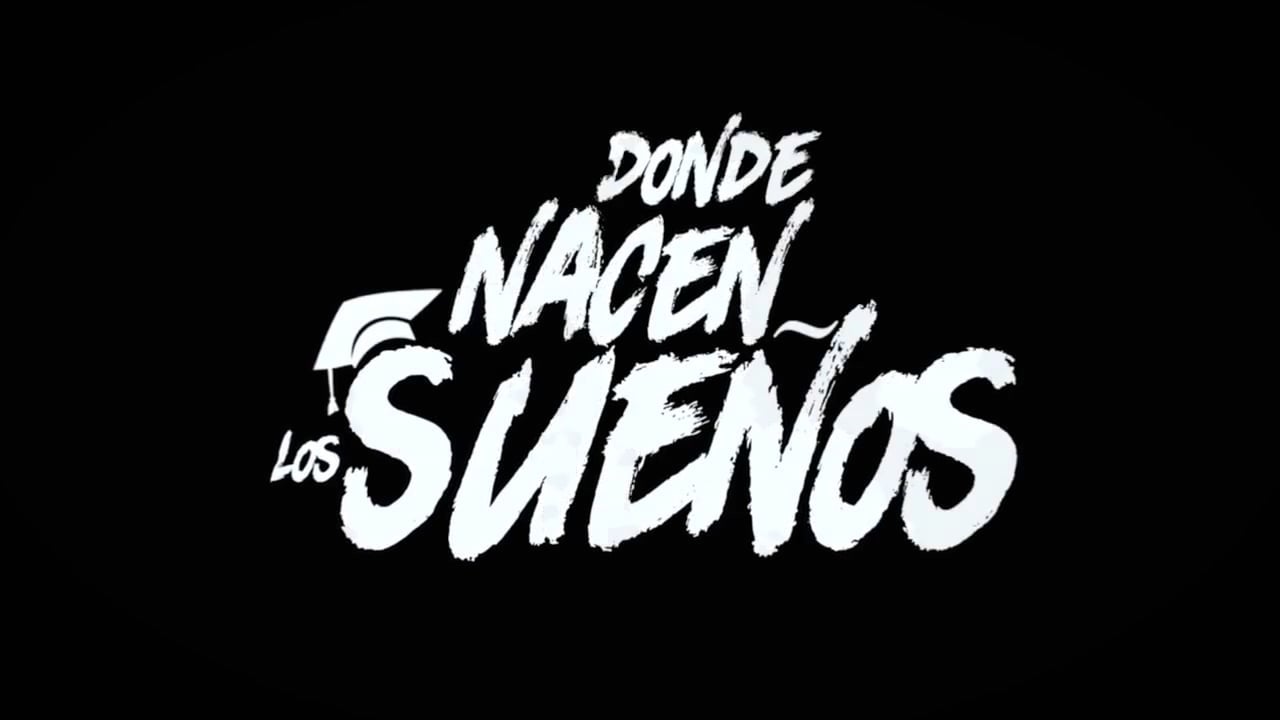 Rotulo blanco sobre fondo negro en tipografía tipo brocha: Donde nacen los sueños"