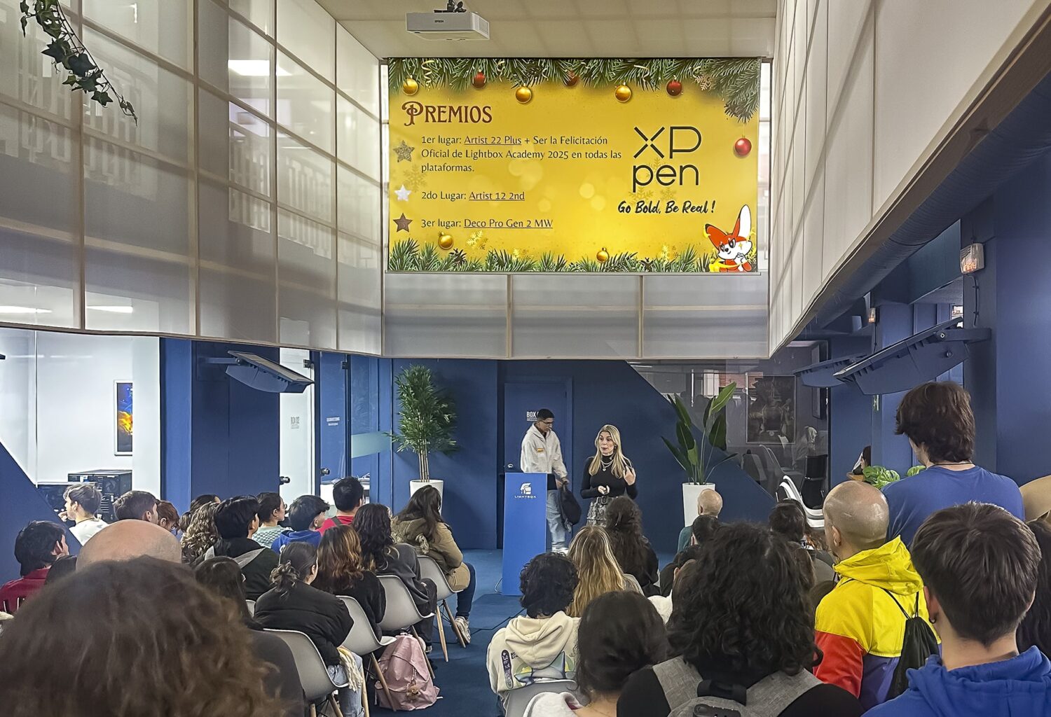 Presentación Premios Xp Pen en las instalaciones de lightbox academy